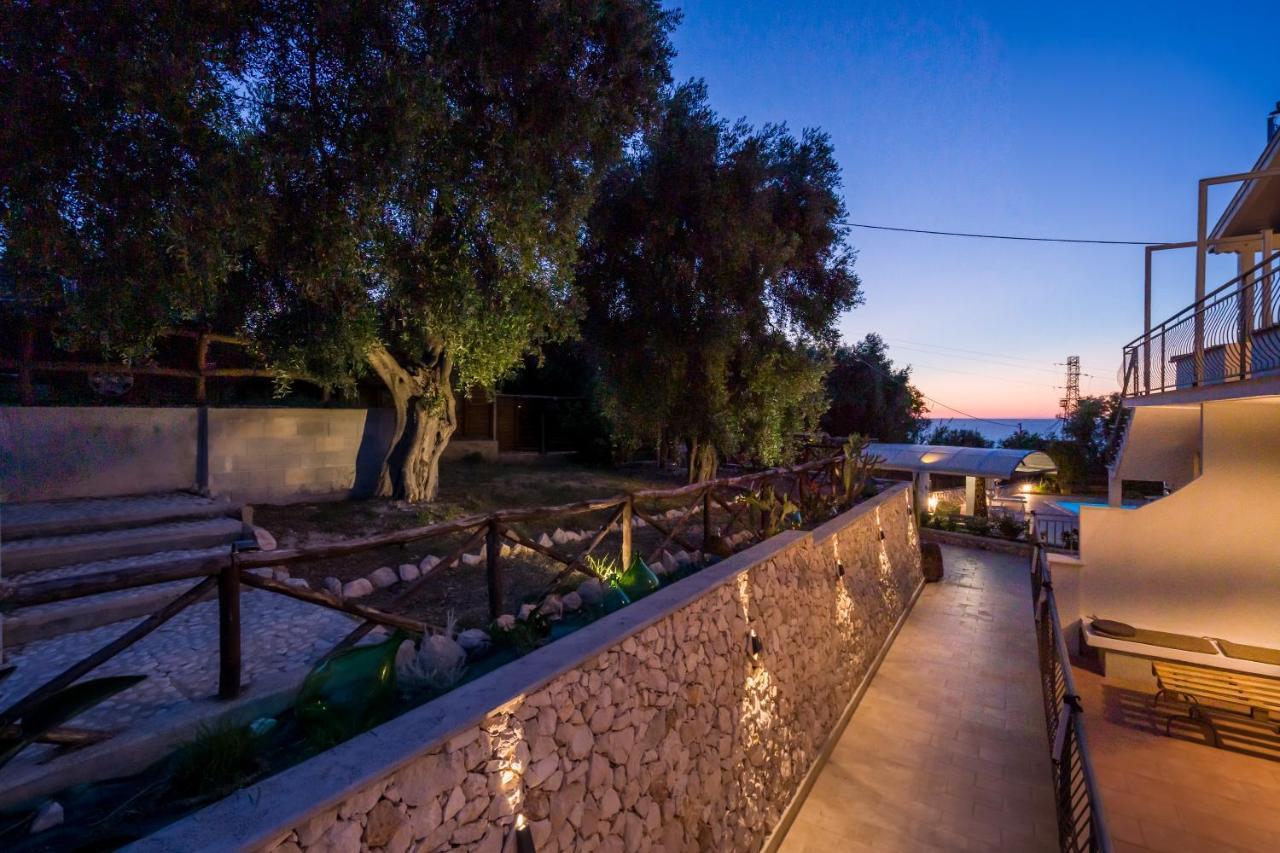 Borgo Canneto Rodi Garganico Extérieur photo